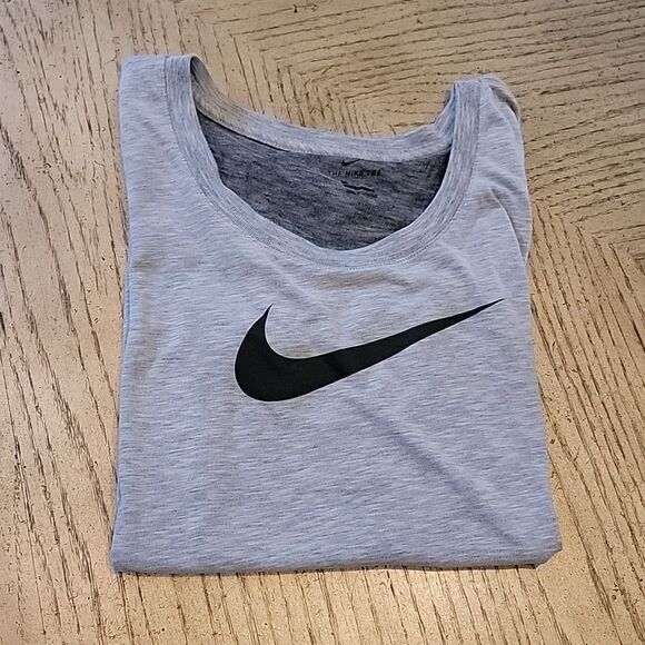 Gray Nike t shirt size S NWOT - Picture 6 of 6
